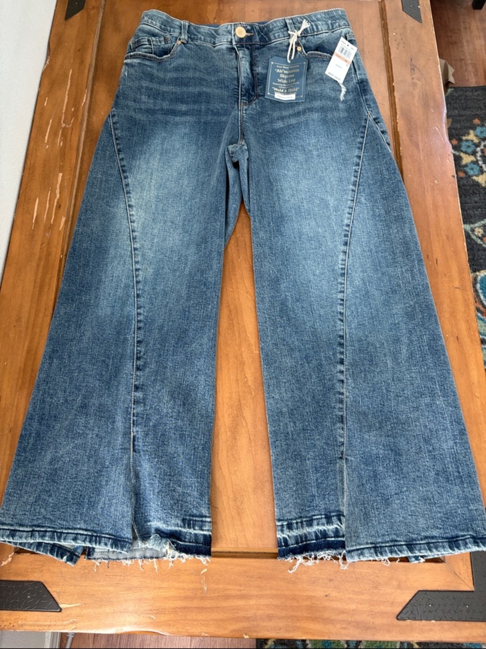 Democracy NWT AbSolution Skirise Wide Leg Distressed Blue Jeans Size 12 - Picture 3 of 16